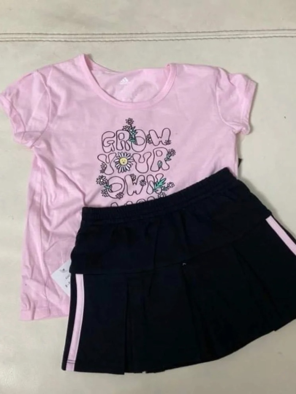 Adidas cute pink skirt top set 6234 - Picture 2 of 6